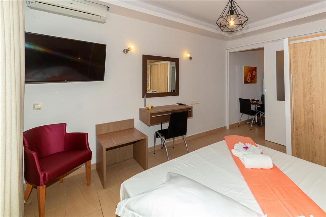 Studio Nikiti Beach Luaran gambar